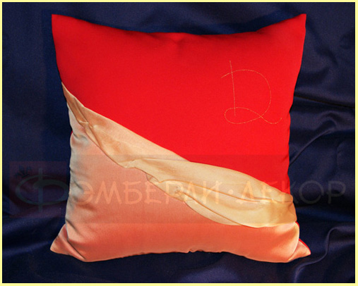 Декоративная подушка КЛАССИКА